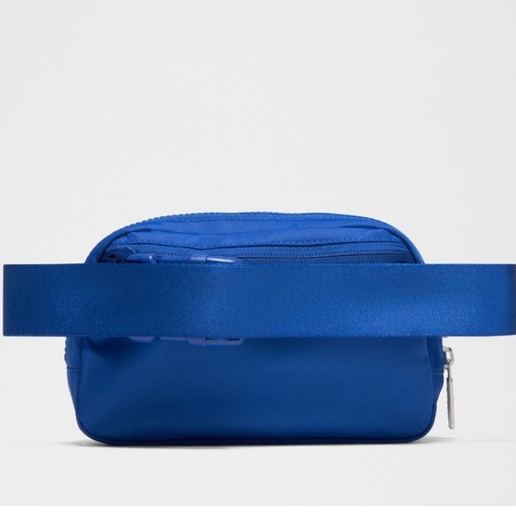 NEW LULULEMON EVERYWHERE BELT BAG GALACTIC COBALT BLUE/SILVER DISCONTINUED COLOR - Picture 3 of 13